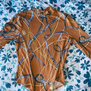 Lovely bodysuit w/ chain design